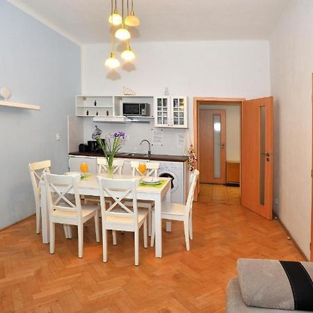 Condo Vinohrady II Прага Екстер'єр фото