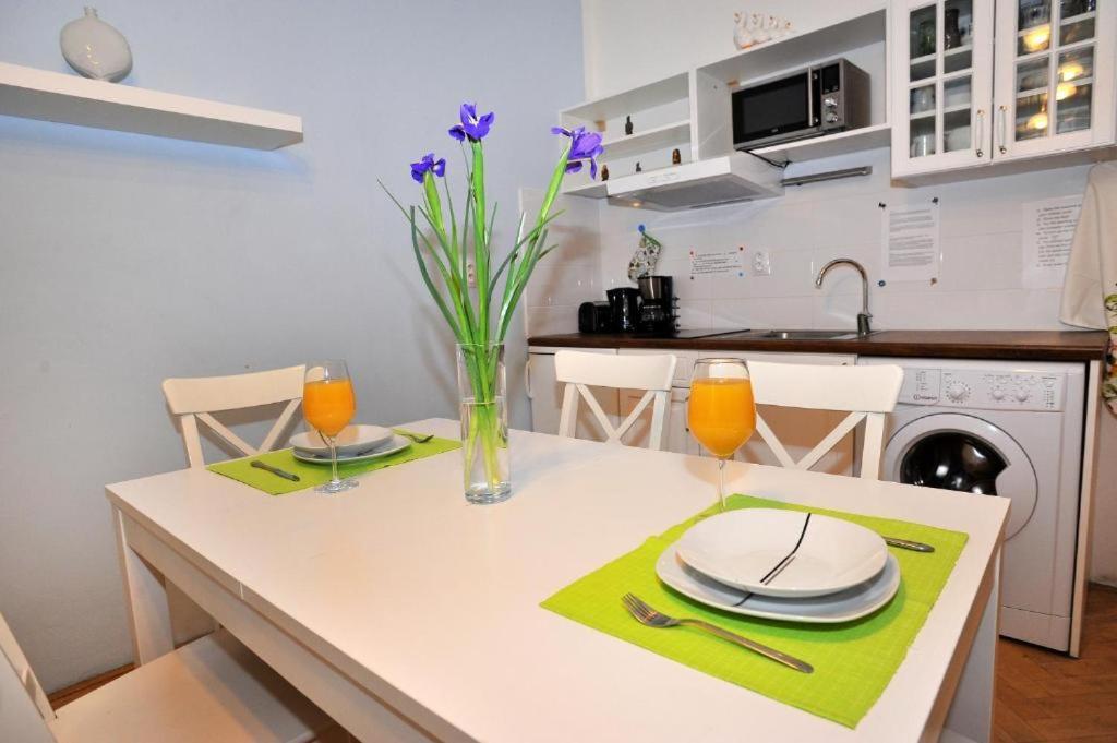 Condo Vinohrady II Прага Екстер'єр фото