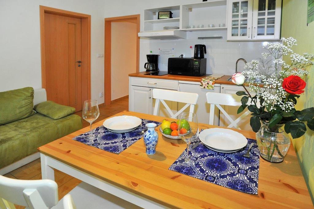 Condo Vinohrady II Прага Екстер'єр фото